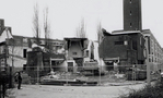 Na een paar dagen rest vrijwel niets meer, rechts staan al nieuwe woningen
<br/>
Martin Alberts, Beeldbank Stadsarchief, 1992-12-03